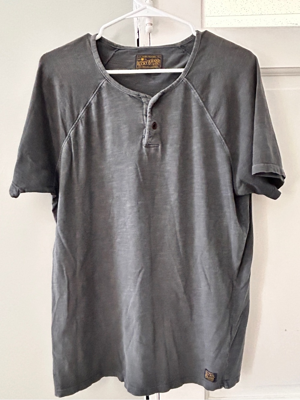 Lucky Brand Men's Washed Gray Short-Sleeve Henley